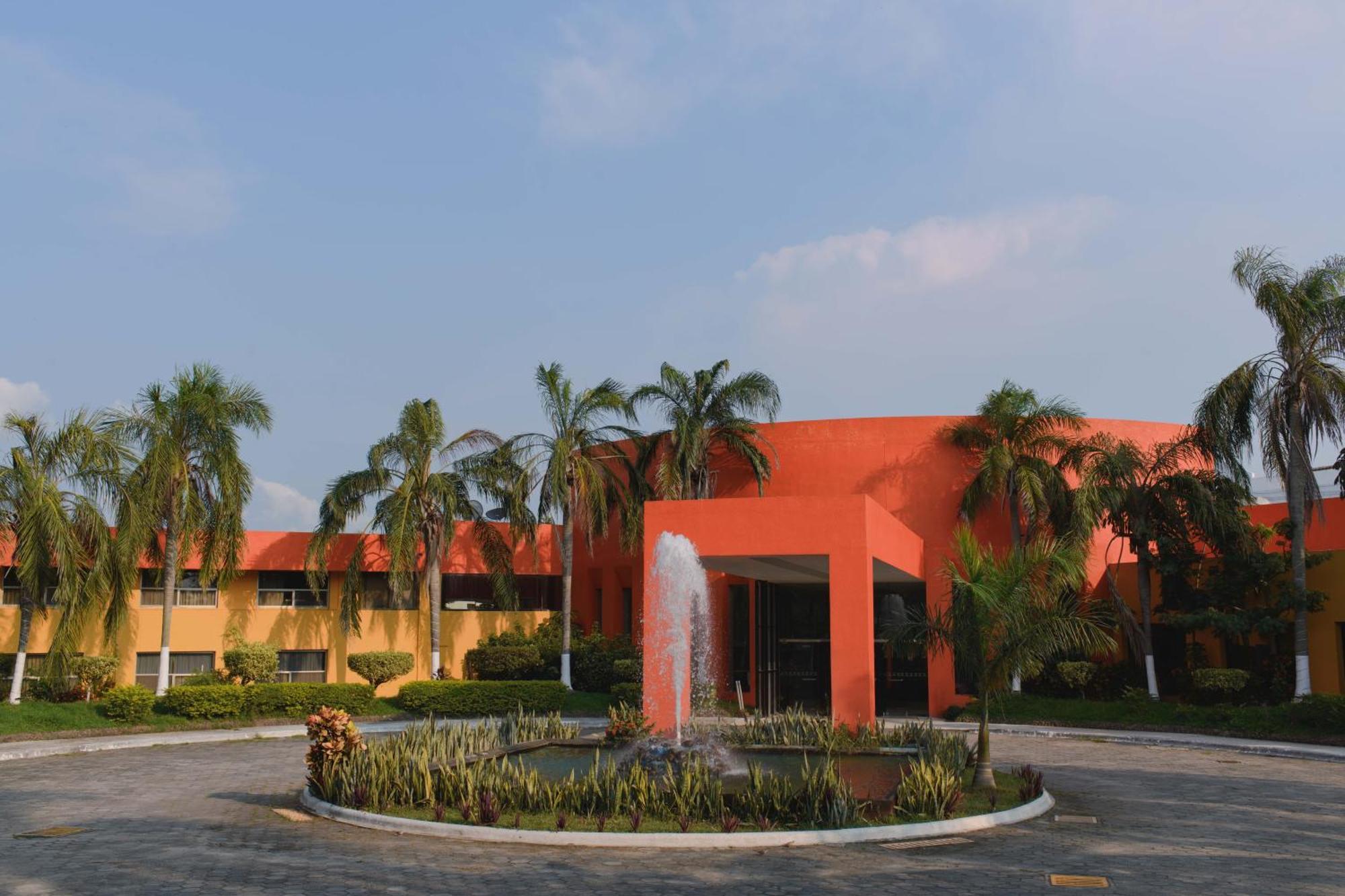 Hotel Terranova Coatzacoalcos Ngoại thất bức ảnh The entrance of the hotel